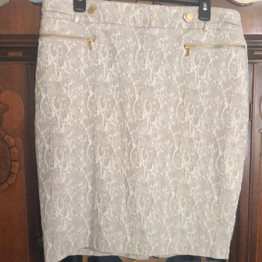 Pencil Calvin Klein, size 12 skirt. Cream color. Office work attire. Very classy
